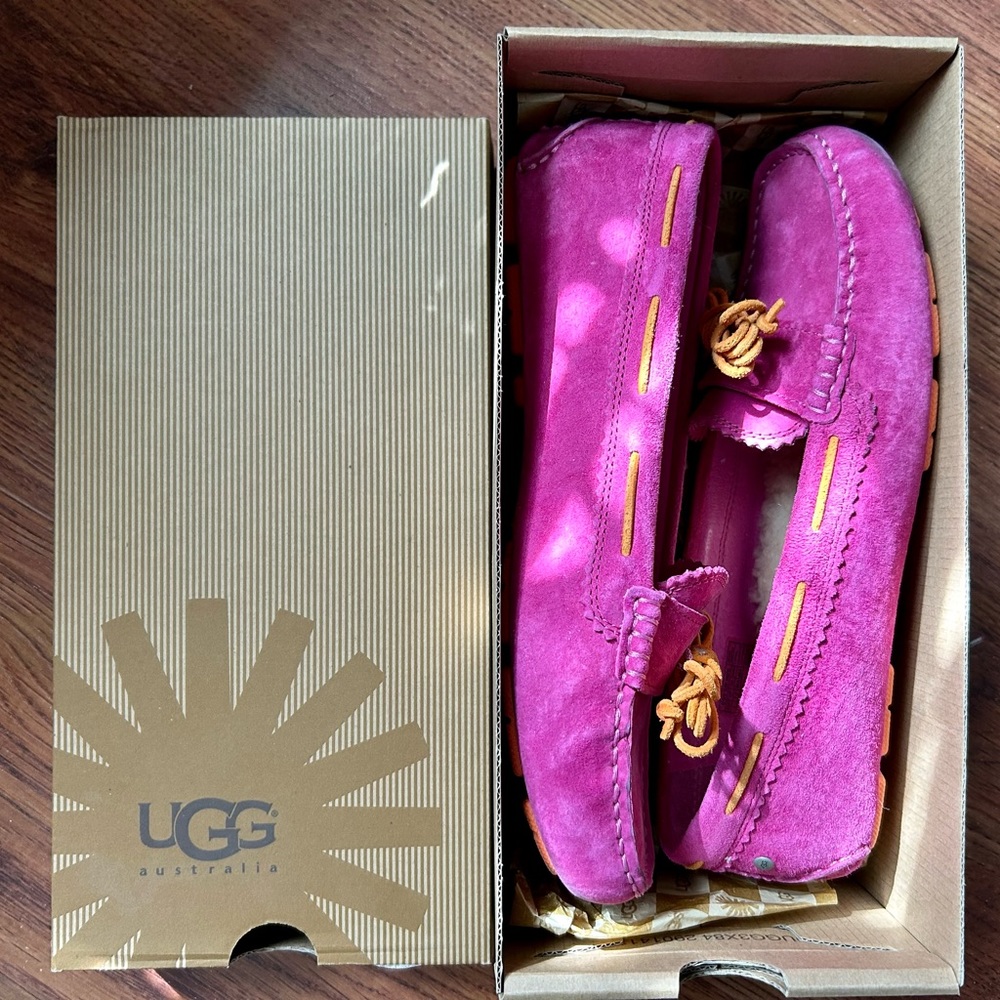 UGG W Meena pink suede slipper loafer size 9